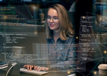 Ingeniero de software, entre las carreras mejor pagadas en Latinoamérica
