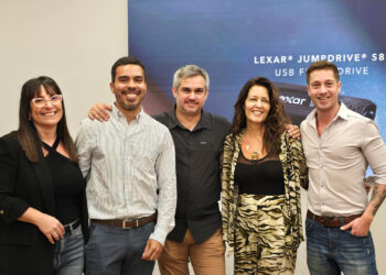 Distecna suma a Lexar en almacenamiento