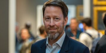 IA agéntica en seguridad electrónica, llave de transformación en AL: Andrew Burnet de Milestone Systems